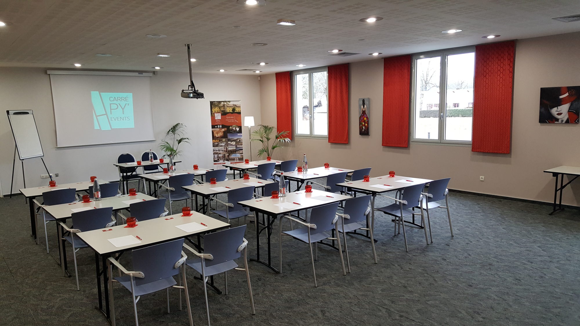 Carré Py' Hôtel *** Bagnères de Bigorre Pyrénées - Salle séminaire réunion