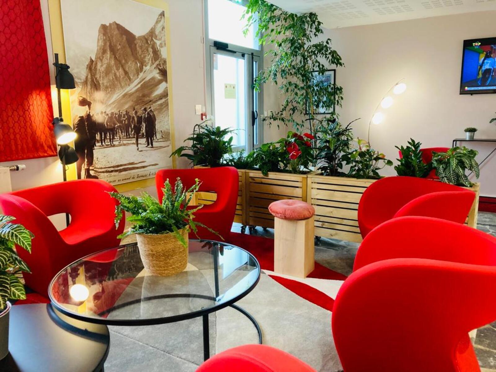 Réception - Carré Py' Hôtel *** Bagnères de Bigorre Pyrénées